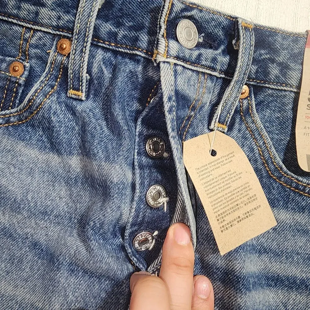 Levi's women's shorts 501 button fly W26''